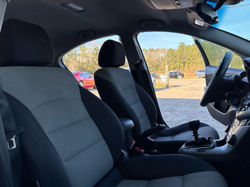 Chevrolet Cruze LS Manual 2014