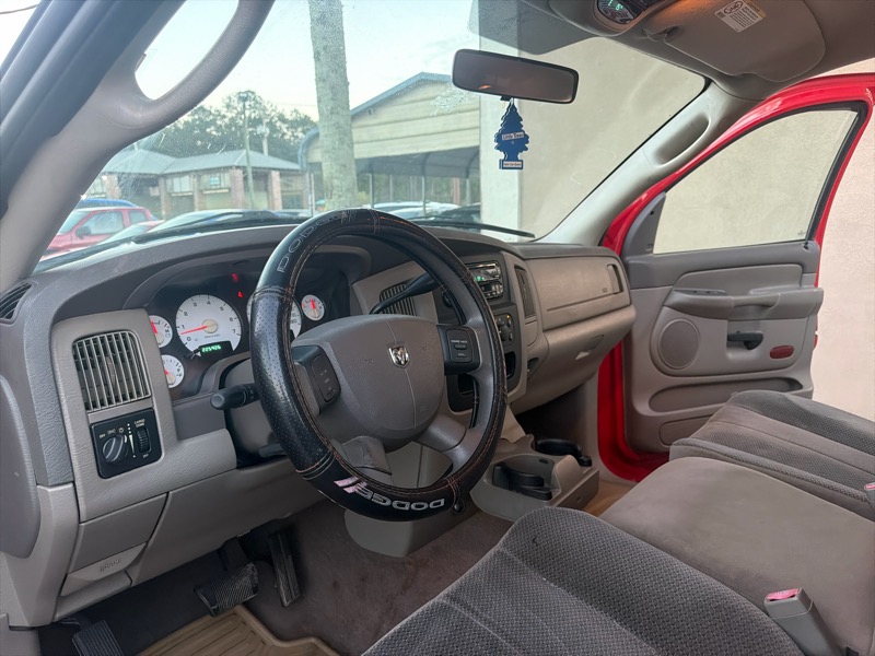 Dodge Ram 1500 Laramie Quad Cab Long Bed 2WD 2005