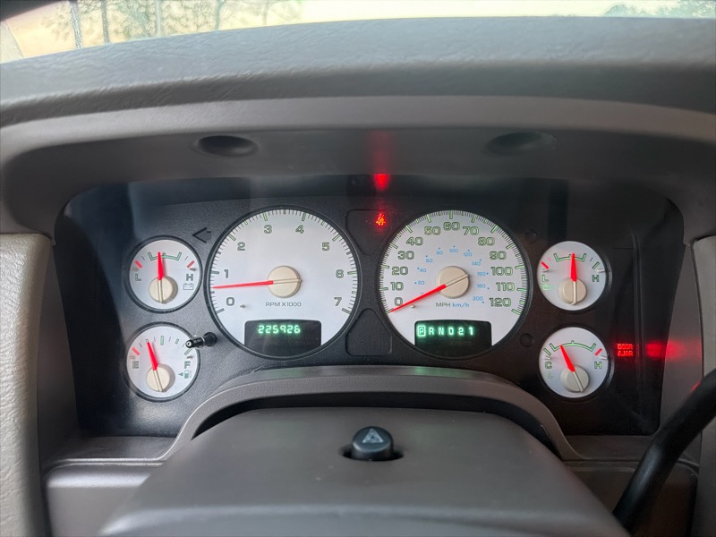 Dodge Ram 1500 Laramie Quad Cab Long Bed 2WD 2005