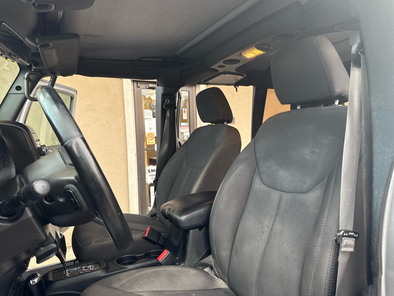 Jeep Wrangler Unlimited Sport 4WD 2017