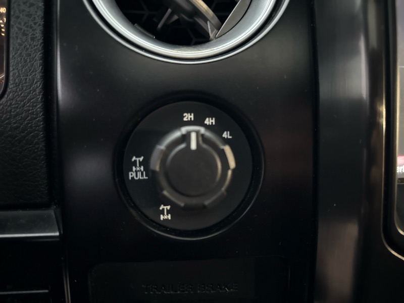 Ford F-150 4WD SuperCab 133" FX4 2013