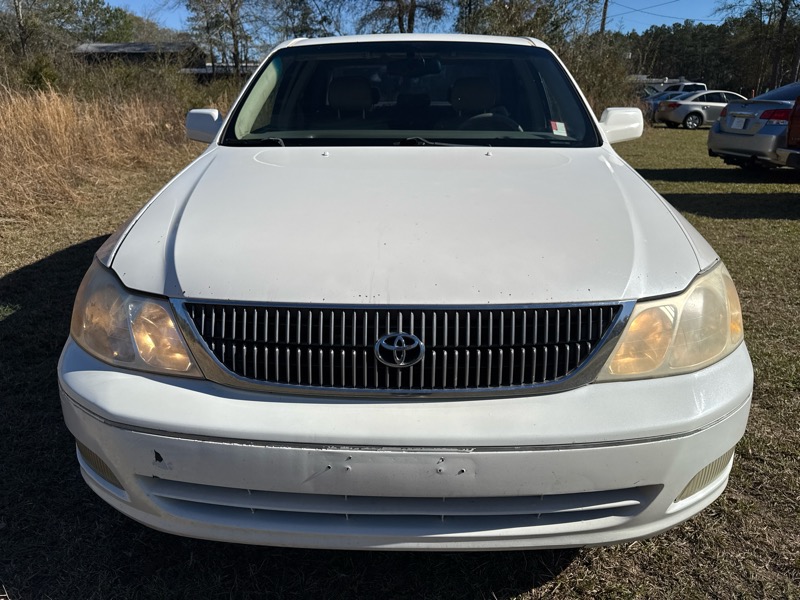 Toyota Avalon XL 2000