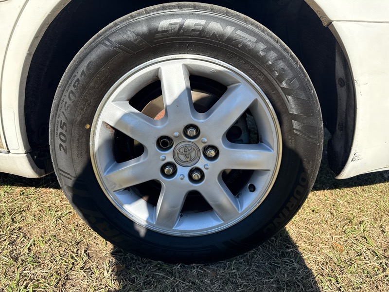 Toyota Avalon XL 2000