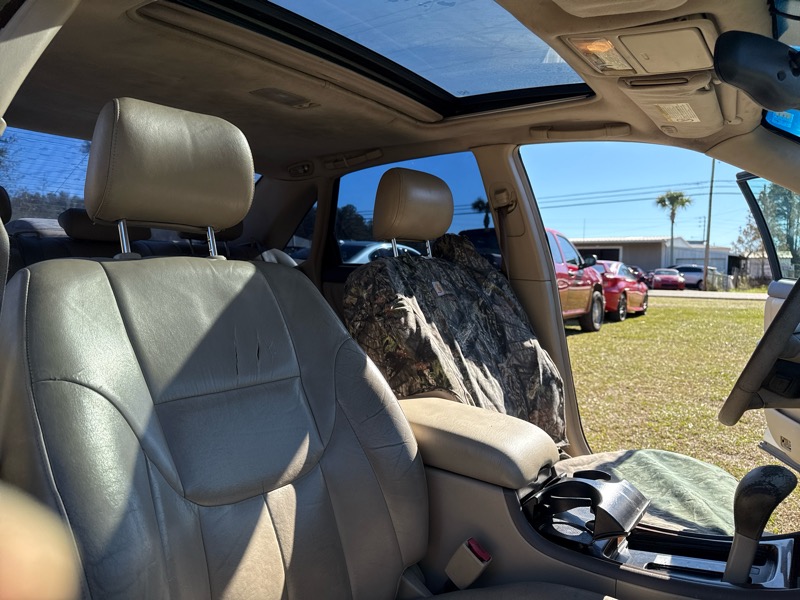 Toyota Avalon XL 2000