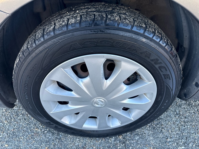 Nissan Versa 1.6 S 5M 2016