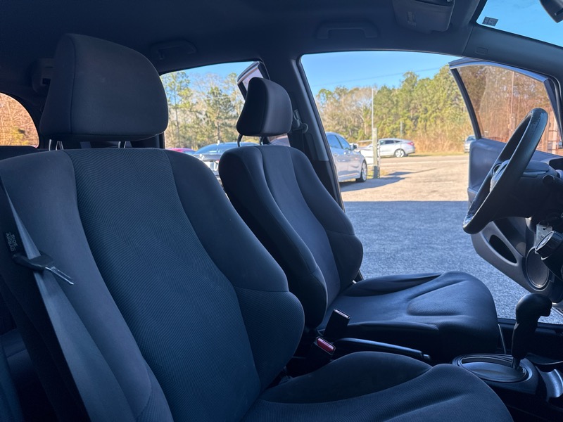 Honda Fit 5-Speed AT 2010