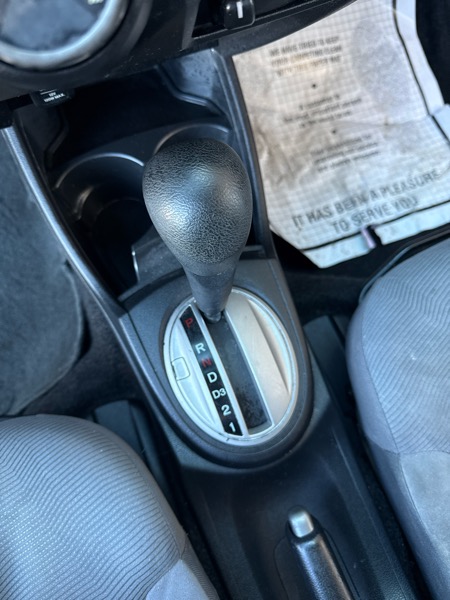 Honda Fit 5-Speed AT 2010