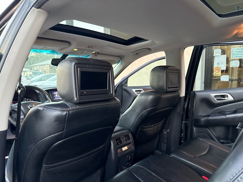 Nissan Pathfinder SL 2WD 2014