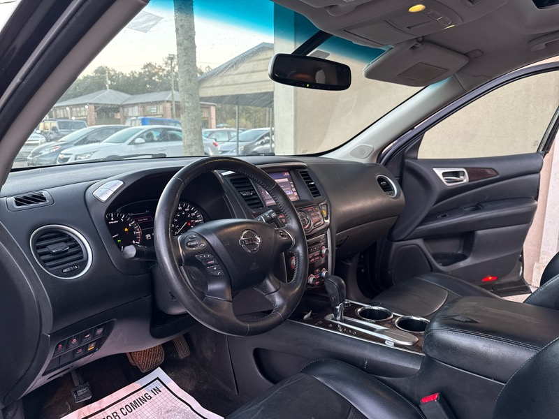 Nissan Pathfinder SL 2WD 2014