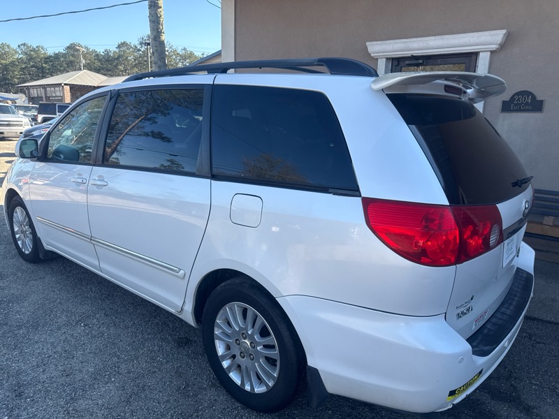 Toyota Sienna XLE Limited FWD 2008