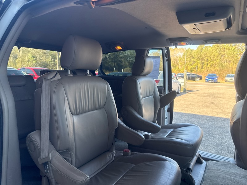 Toyota Sienna XLE Limited FWD 2008