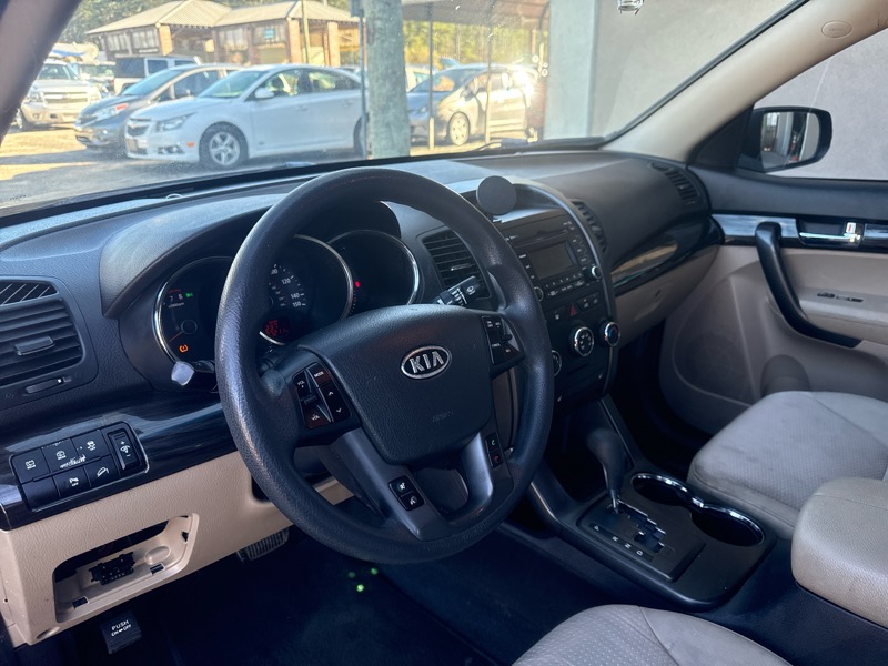 Kia Sorento LX 2WD 2012