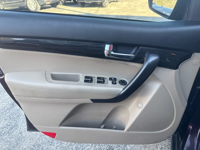 Kia Sorento LX 2WD 2012