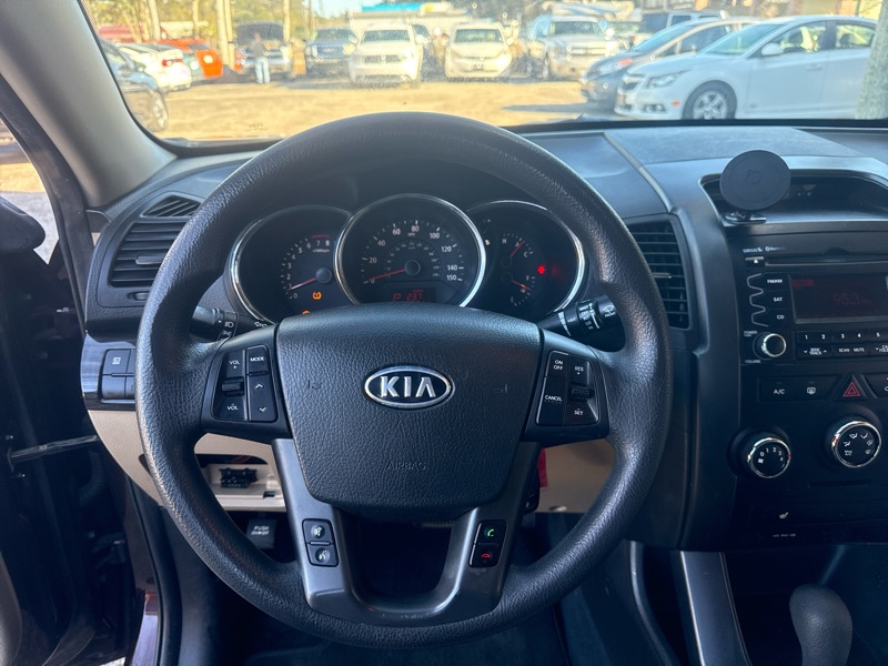 Kia Sorento LX 2WD 2012