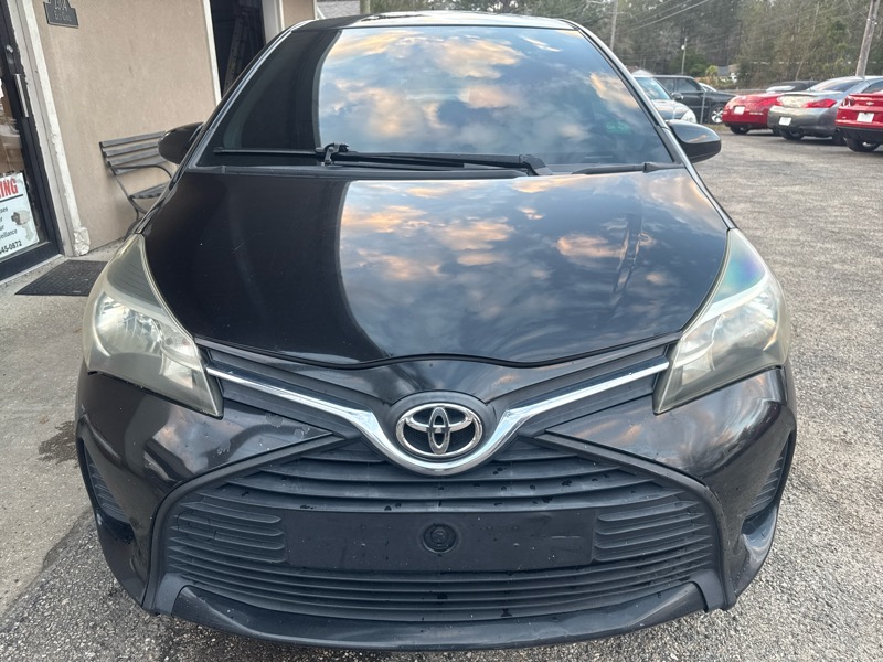 Toyota Yaris LE 5-Door AT 2015