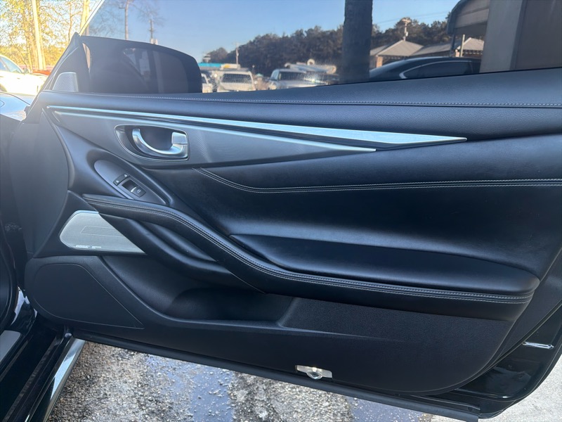 Infiniti Q60 2.0t AWD 2017