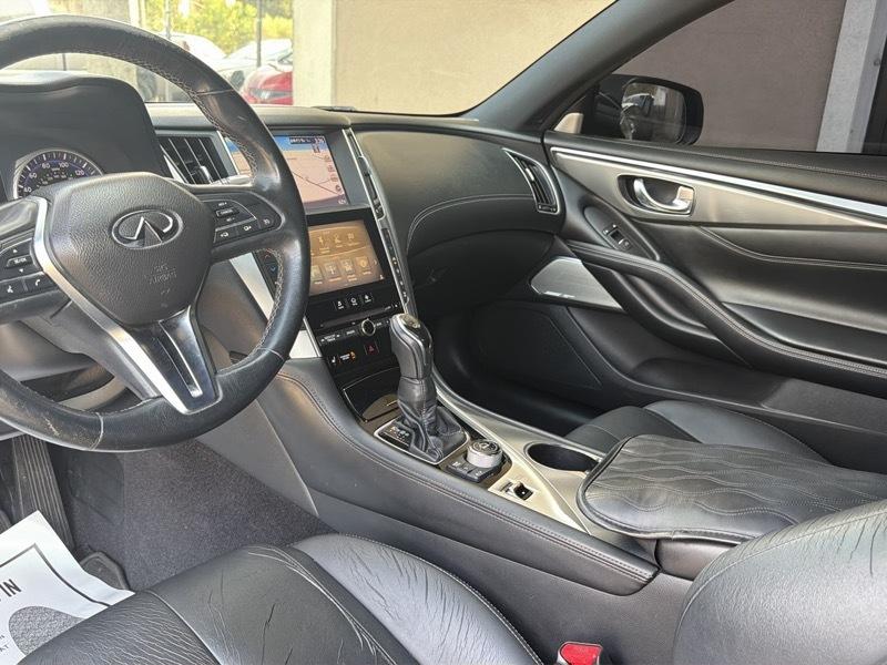 Infiniti Q60 2.0t AWD 2017