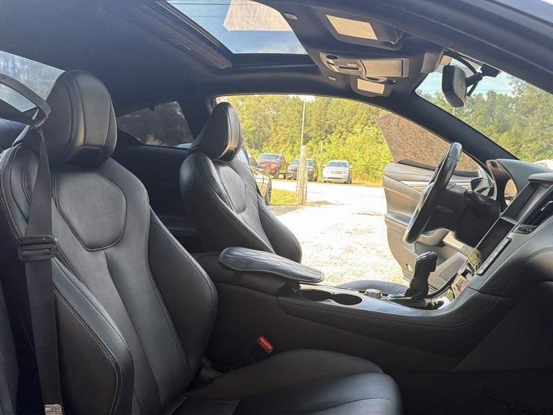 Infiniti Q60 2.0t AWD 2017