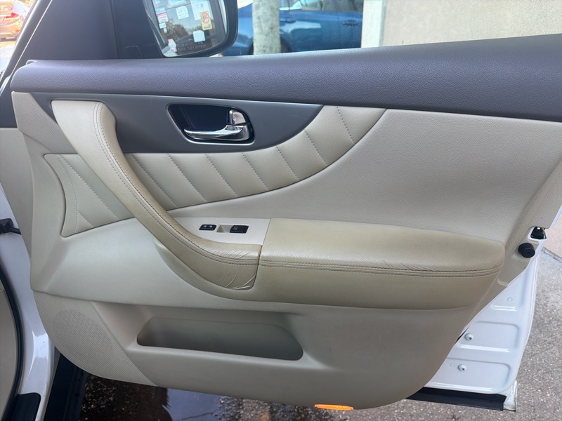 Infiniti FX FX37 2WD 2013