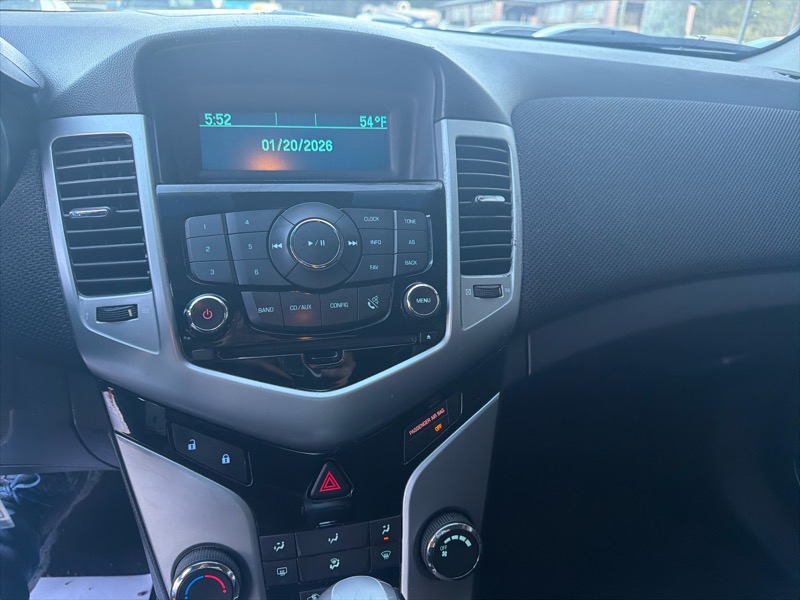 Chevrolet Cruze 1LT 2011