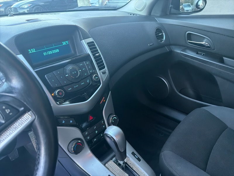 Chevrolet Cruze 1LT 2011