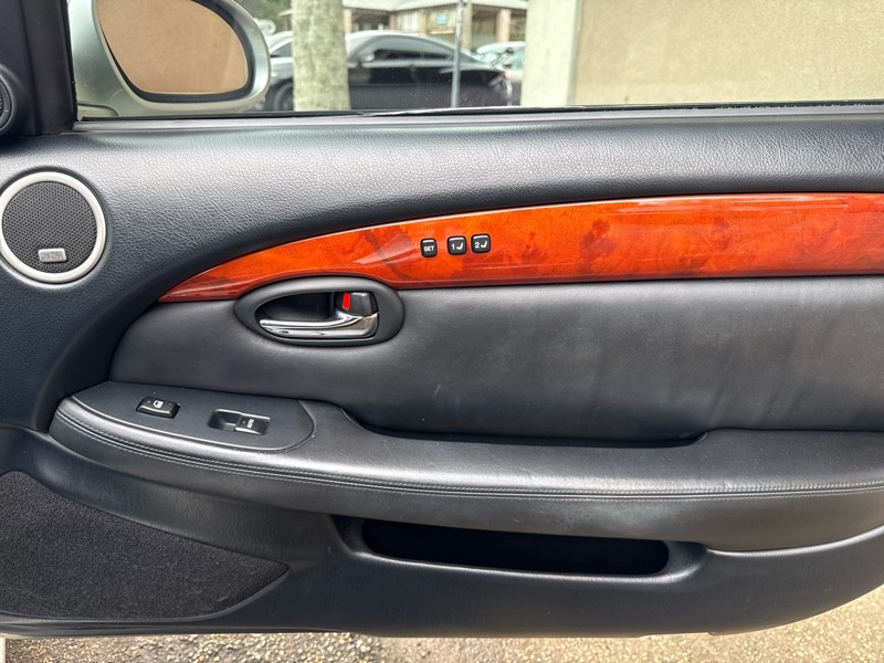 Lexus SC 430 Convertible 2004