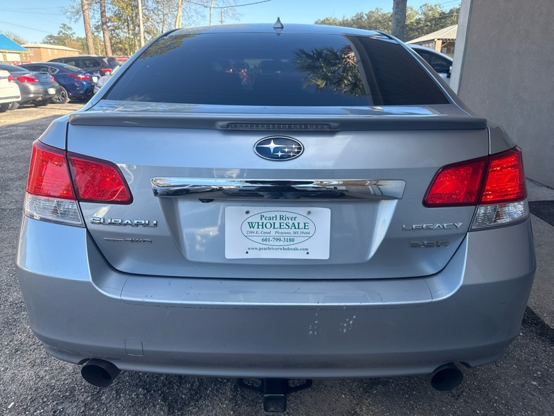 Subaru Legacy 3.6R Limited 2013