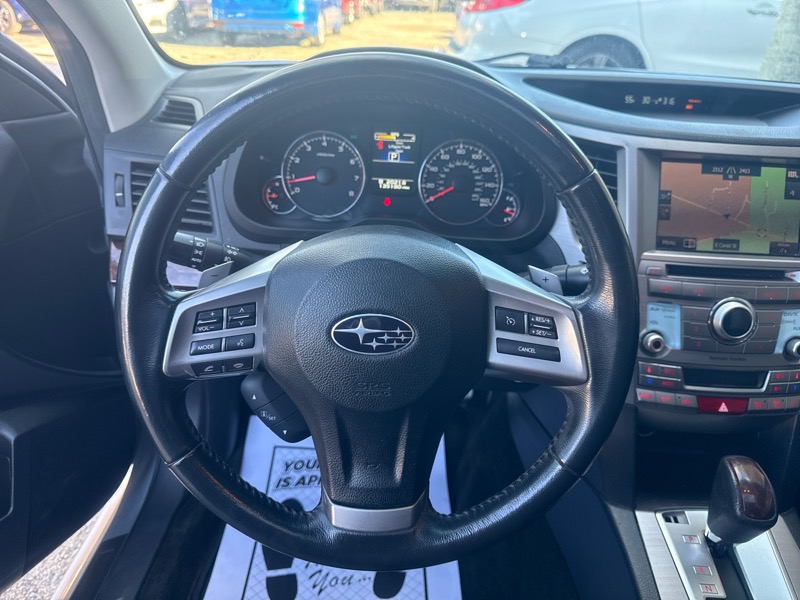 Subaru Legacy 3.6R Limited 2013