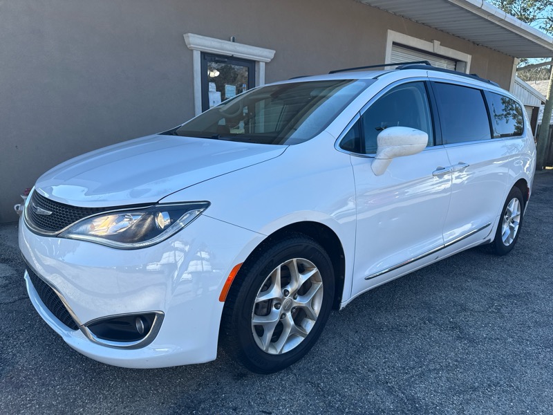 Chrysler Pacifica Touring-L 2017