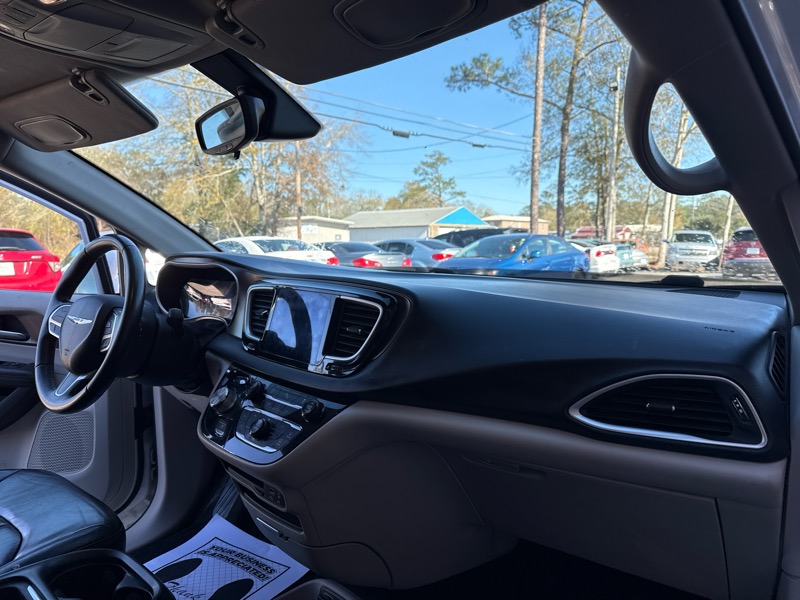 Chrysler Pacifica Touring-L 2017