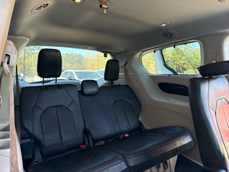 Chrysler Pacifica Touring-L 2017