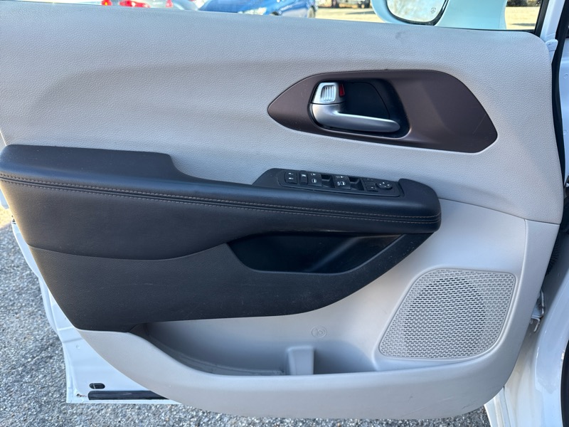 Chrysler Pacifica Touring-L 2017