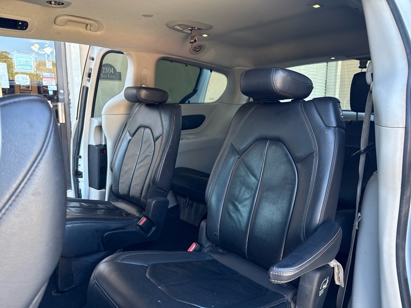 Chrysler Pacifica Touring-L 2017