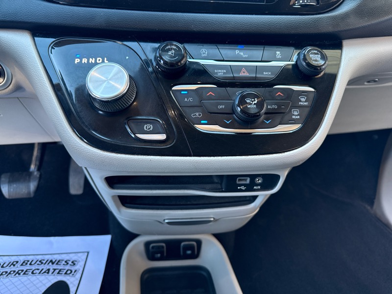 Chrysler Pacifica Touring-L 2017