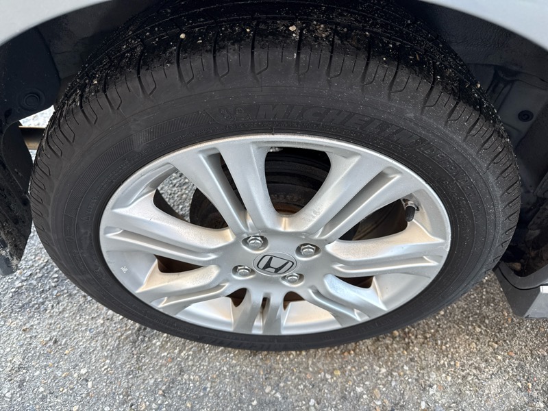 Honda Fit Sport 5-Speed AT 2010