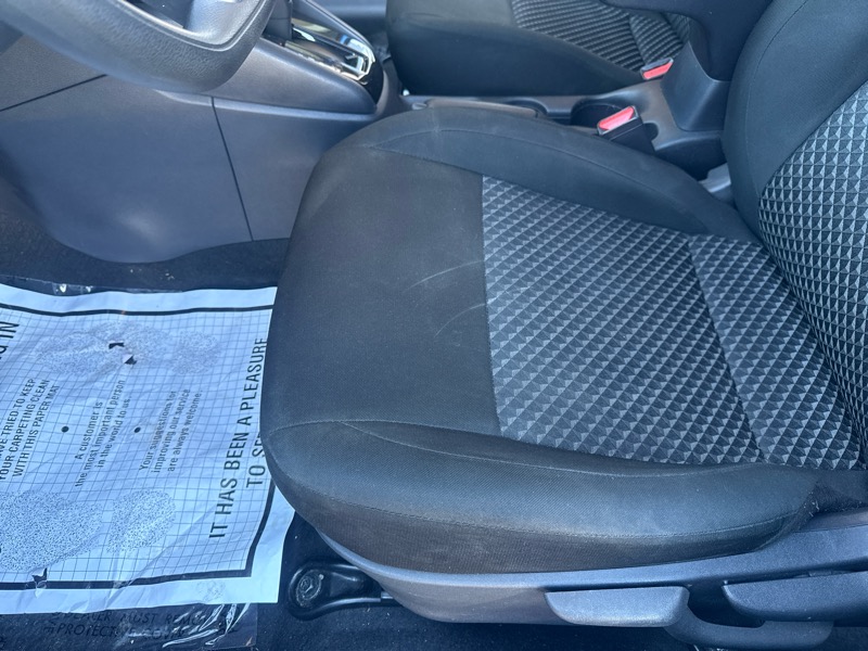 Nissan Versa S CVT 2021