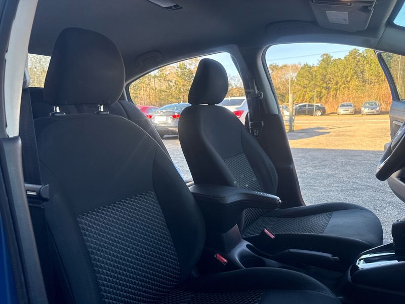 Nissan Versa S CVT 2021