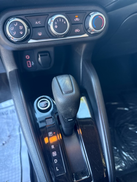 Nissan Versa S CVT 2021