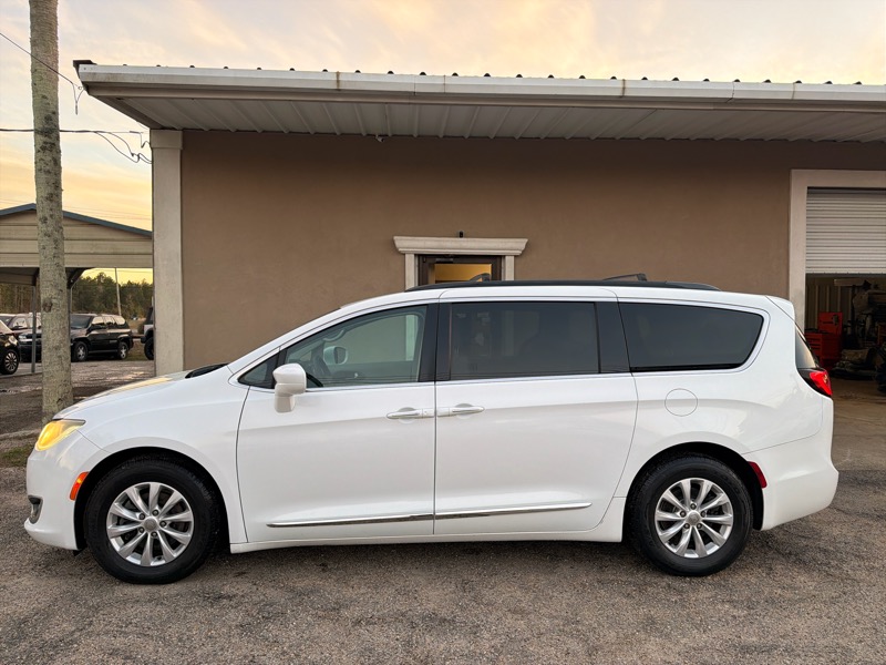 Chrysler Pacifica Touring-L 2017