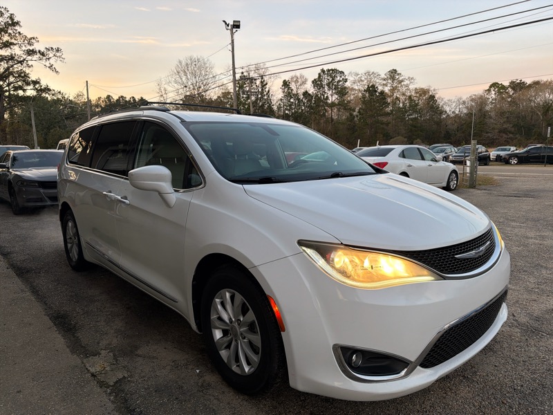 Chrysler Pacifica Touring-L 2017