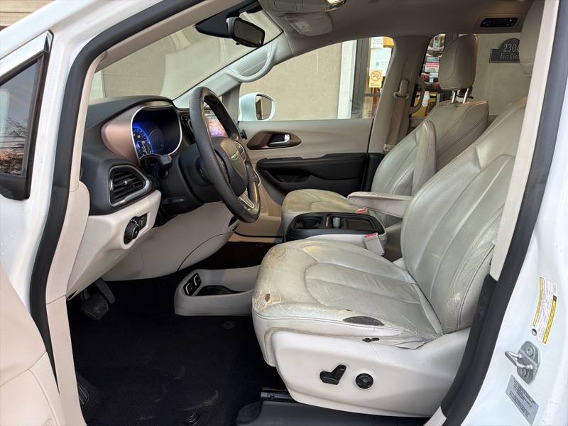 Chrysler Pacifica Touring-L 2017