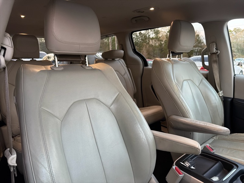 Chrysler Pacifica Touring-L 2017