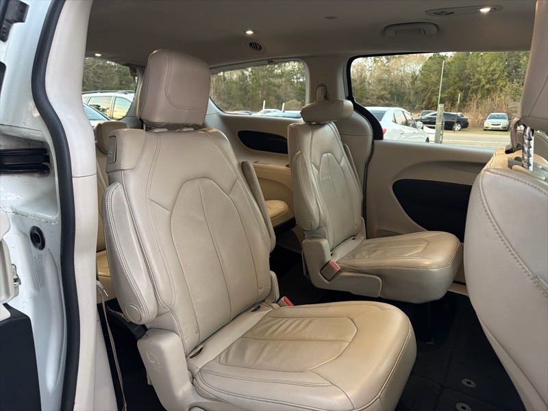 Chrysler Pacifica Touring-L 2017
