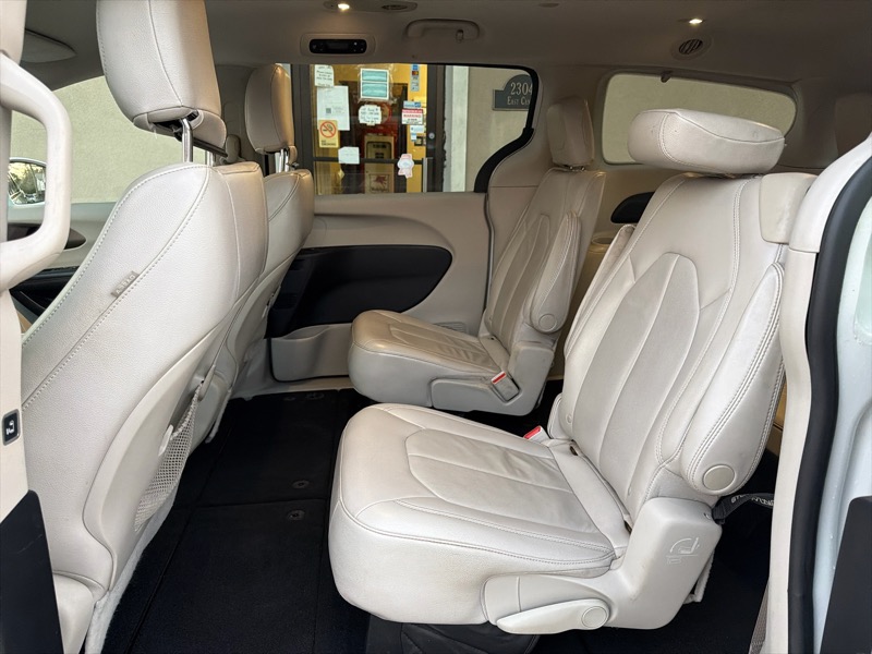 Chrysler Pacifica Touring-L 2017