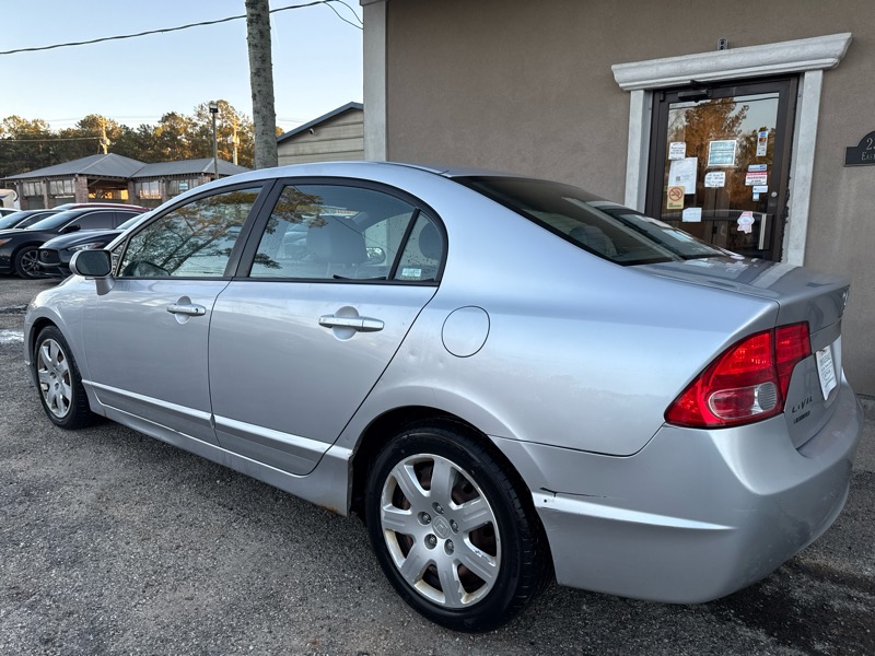 Honda Civic 4dr Sdn DX Auto 2007