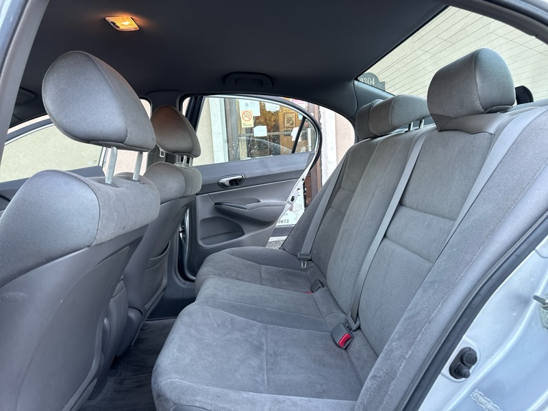 Honda Civic 4dr Sdn DX Auto 2007