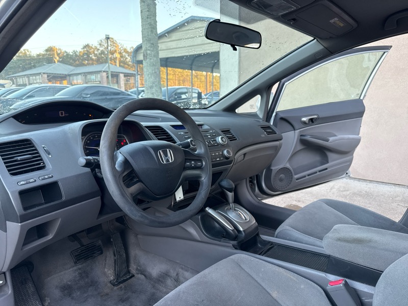 Honda Civic 4dr Sdn DX Auto 2007