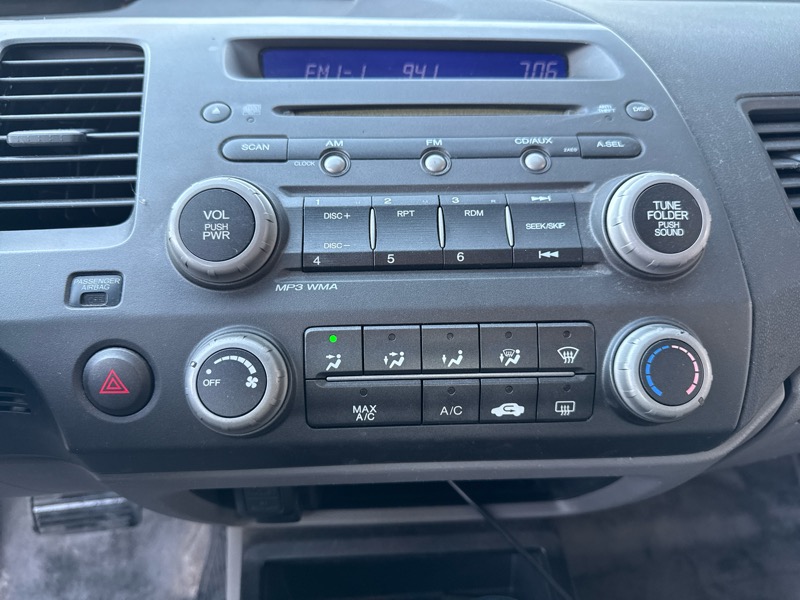 Honda Civic 4dr Sdn DX Auto 2007