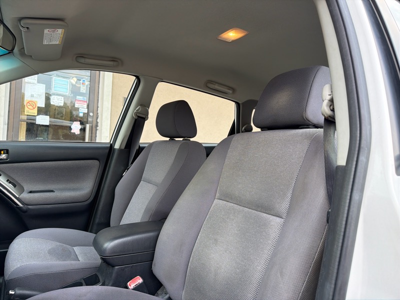 Toyota Matrix 2WD 2004