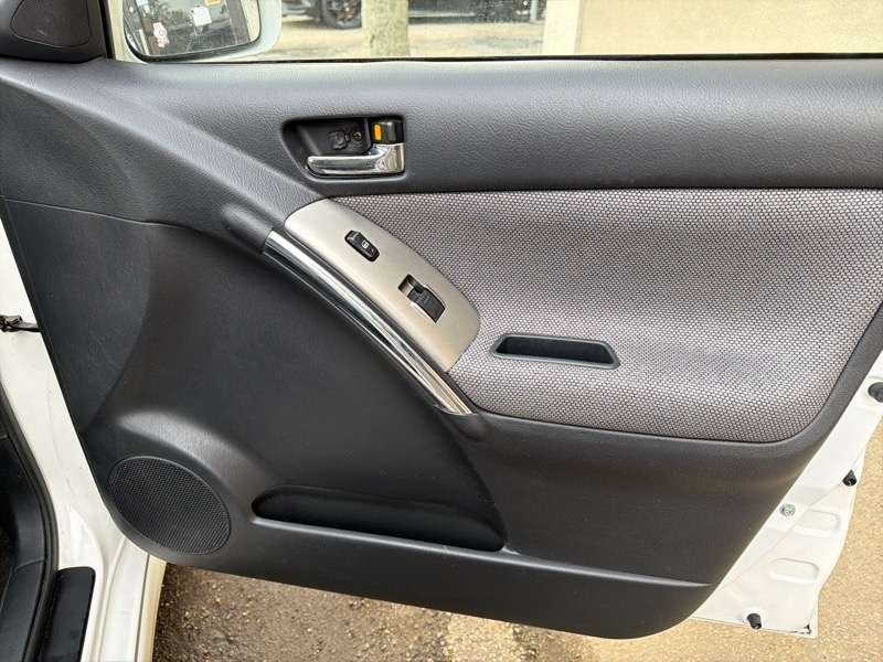 Toyota Matrix 2WD 2004